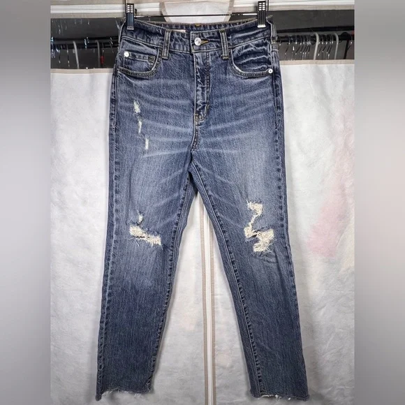 Anthropologie Pilcro The Vintage Straight Medium Wash Distressed Jeans Size 26 - Picture 3 of 11